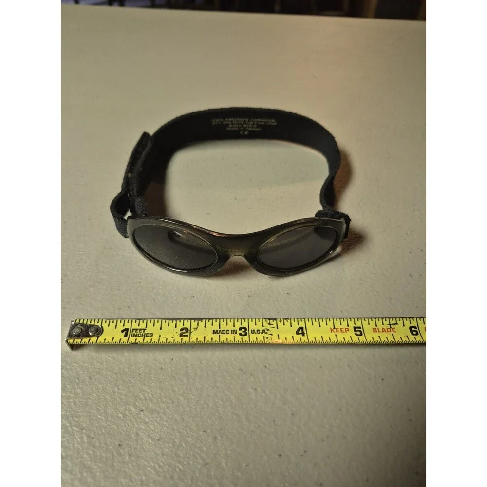 Baby Banz Sunglasses Wrap Around Black 0-2 Years Old Sunglasses 🕶️ ☀️ Used